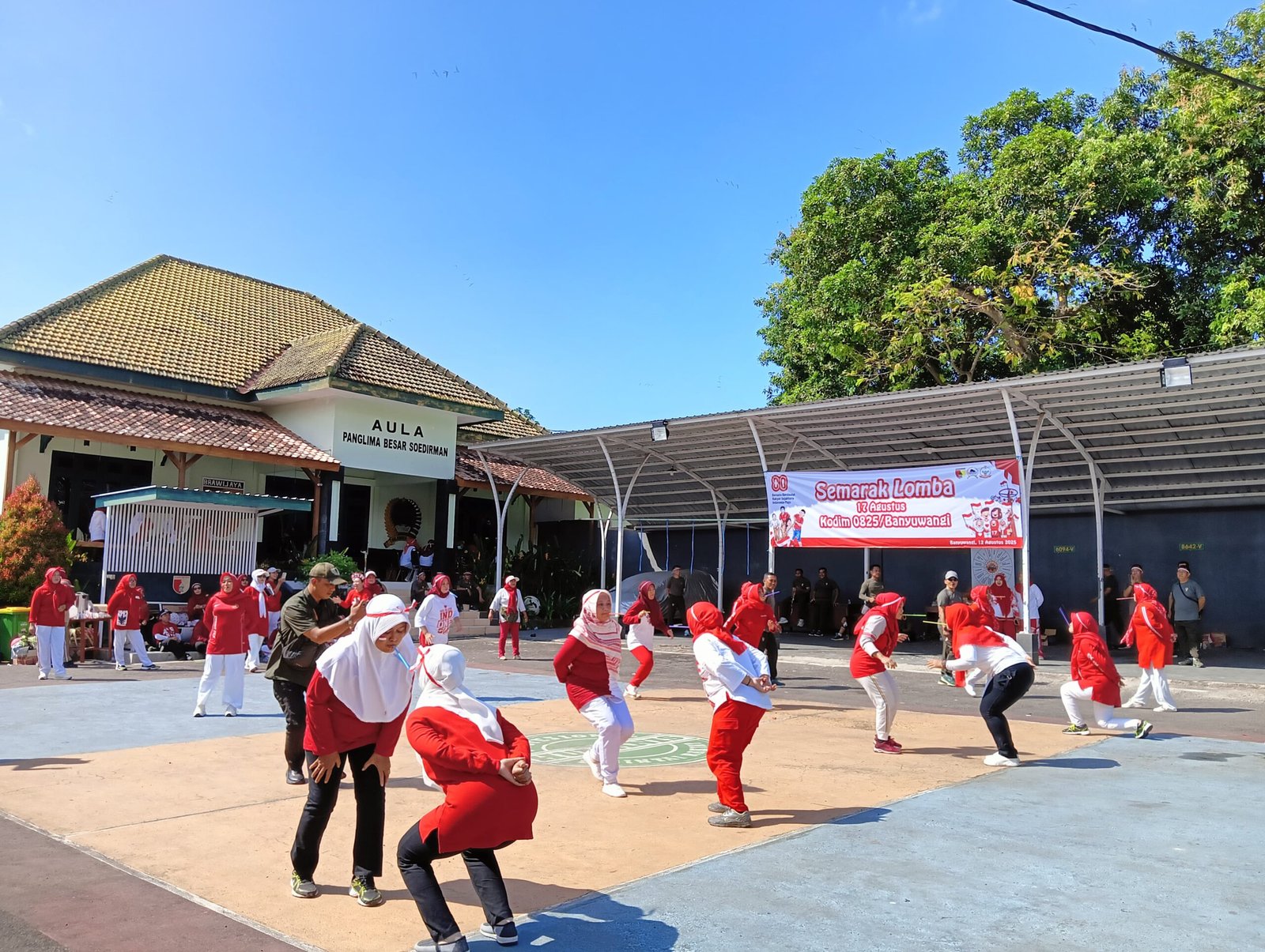 🍁 Semarak Lomba 17 Agustus di Kodim 0825/Banyuwangi Meriahkan HUT RI Ke – 80