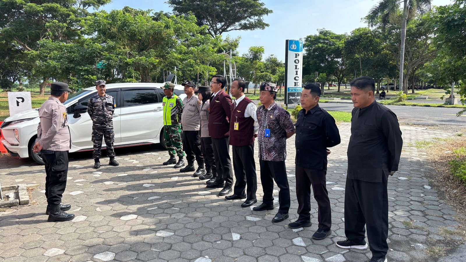 Sinergi TNI–Polri dan Stakeholder, Pos PAM Nataru Blimbingsari Pastikan Akhir Tahun Aman dan Kondusif