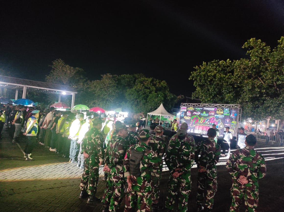 TNI–Polri dan Forkopimka Muncar Gelar Apel Gabungan, Pastikan Malam Tahun Baru 2026 Aman dan Kondusif